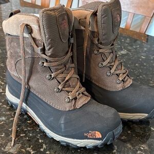 Like New!!! The North Face Men's Brown and Black Snow Boots